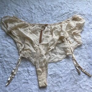 SKIMS Romance Garter Bikini Butter Yellow 100% Silk Ruffle PN-BIK-3681 Womens 4X